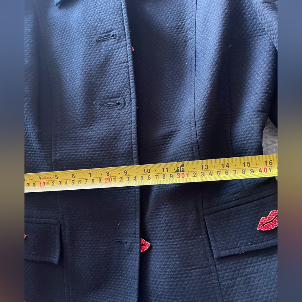 Vintage WAYNE CLARK Jewelled Lip Black and Red Tailored Blazer - Picture 9 of 10
